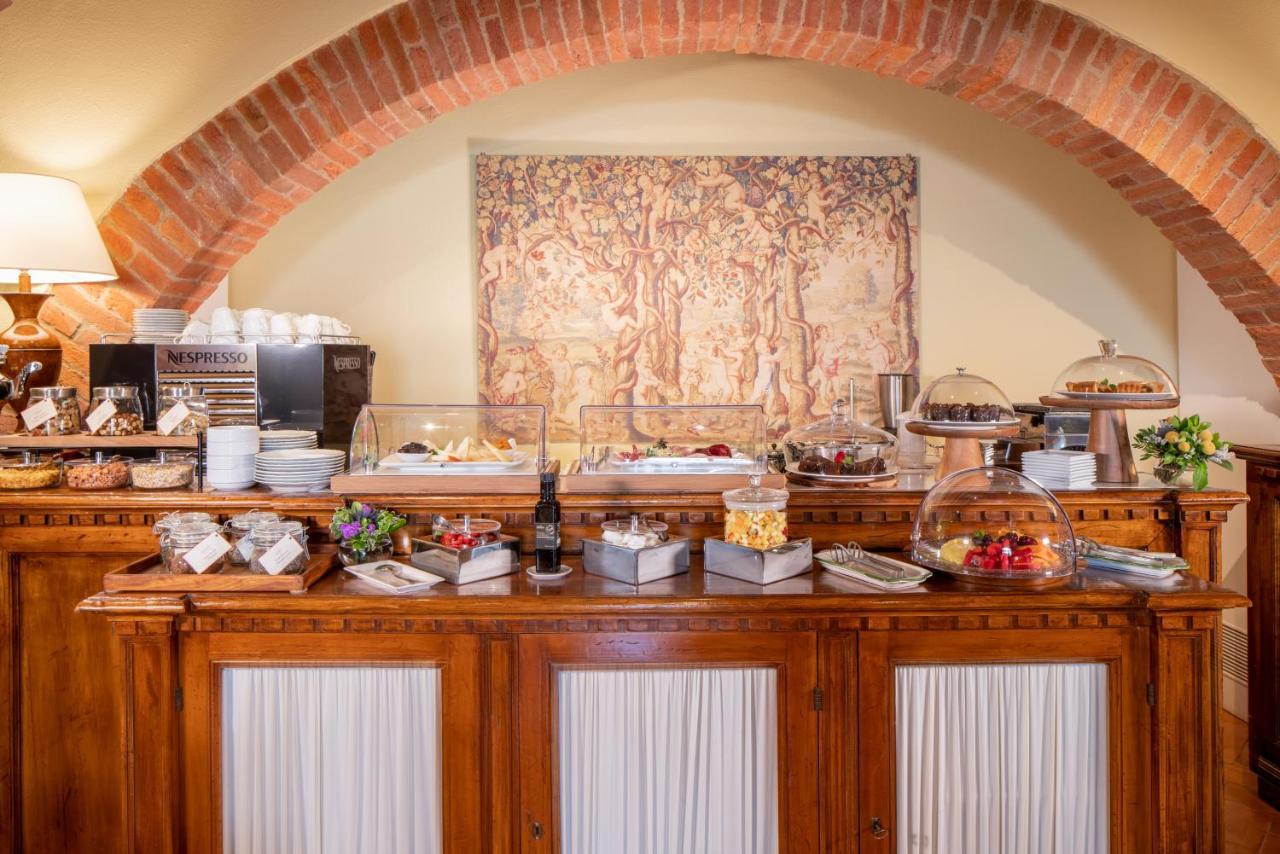 Castello Banfi - Il Borgo - Relais Et Chateaux Poggio alle Mura Ngoại thất bức ảnh