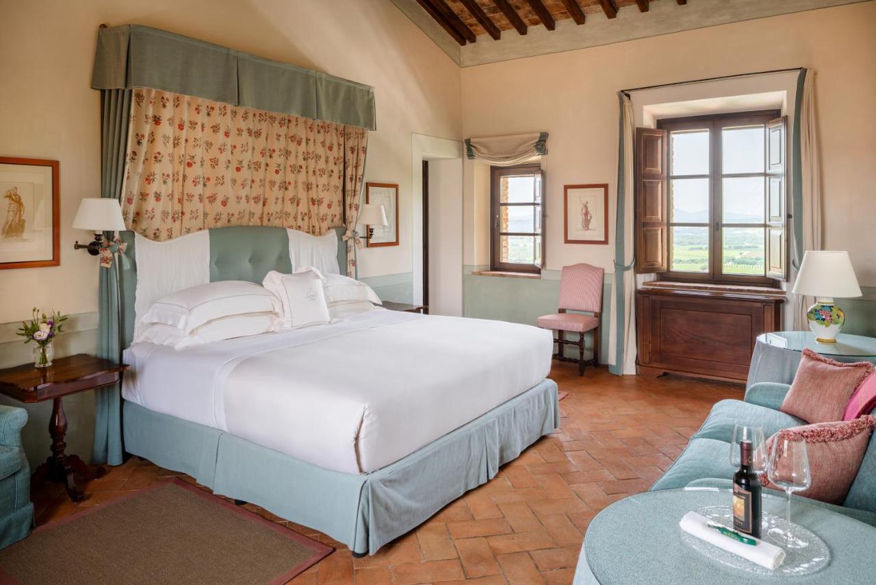 Castello Banfi - Il Borgo - Relais Et Chateaux Poggio alle Mura Ngoại thất bức ảnh