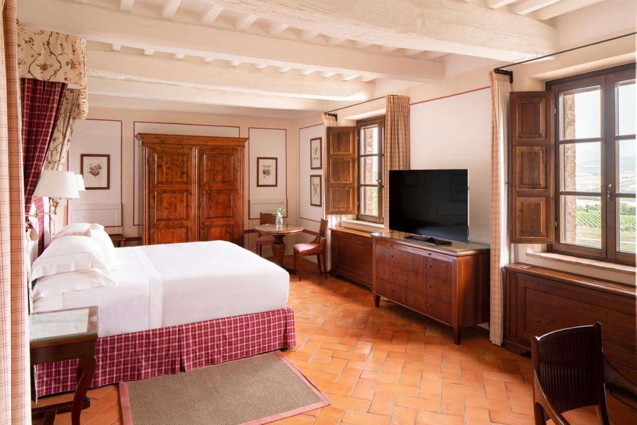 Castello Banfi - Il Borgo - Relais Et Chateaux Poggio alle Mura Ngoại thất bức ảnh
