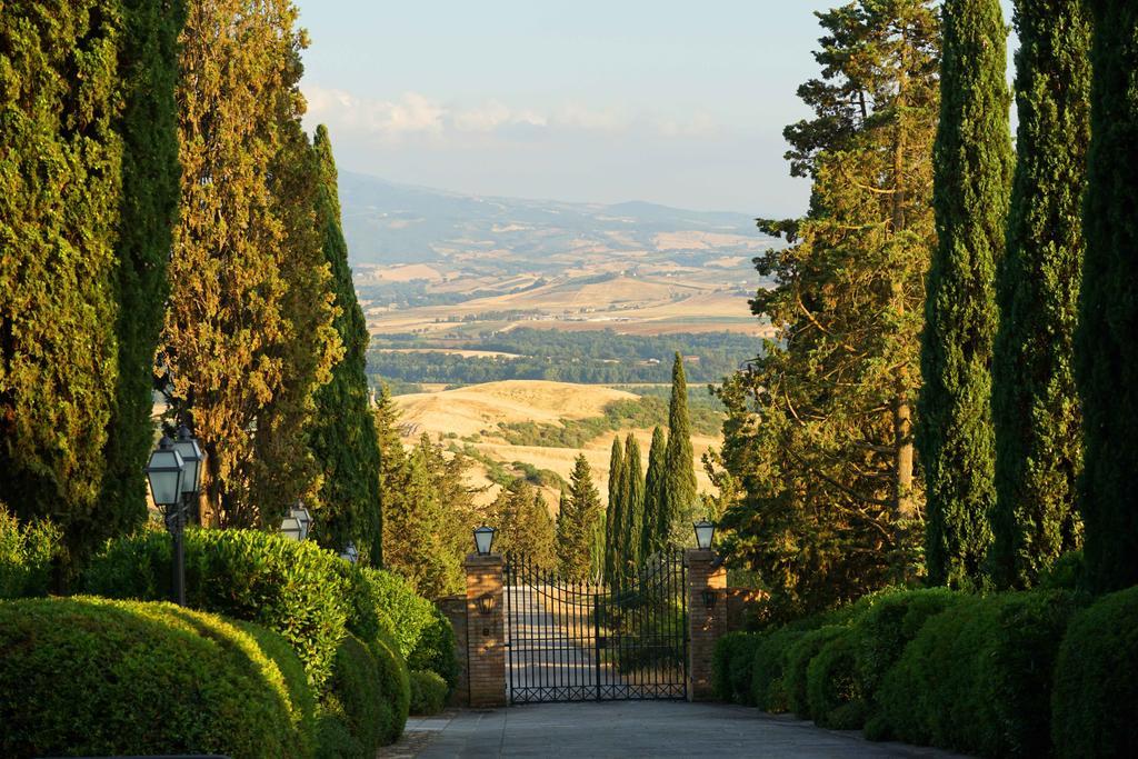 Castello Banfi - Il Borgo - Relais Et Chateaux Poggio alle Mura Ngoại thất bức ảnh