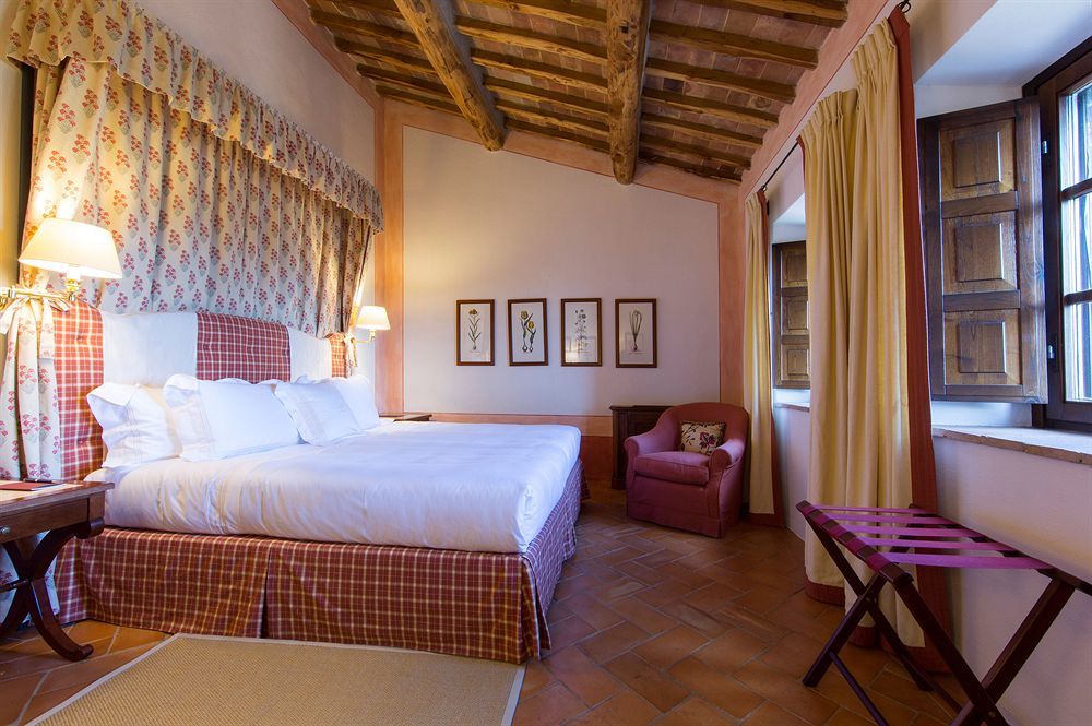 Castello Banfi - Il Borgo - Relais Et Chateaux Poggio alle Mura Ngoại thất bức ảnh