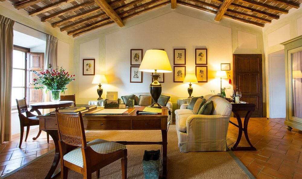 Castello Banfi - Il Borgo - Relais Et Chateaux Hotel Poggio alle Mura Ngoại thất bức ảnh