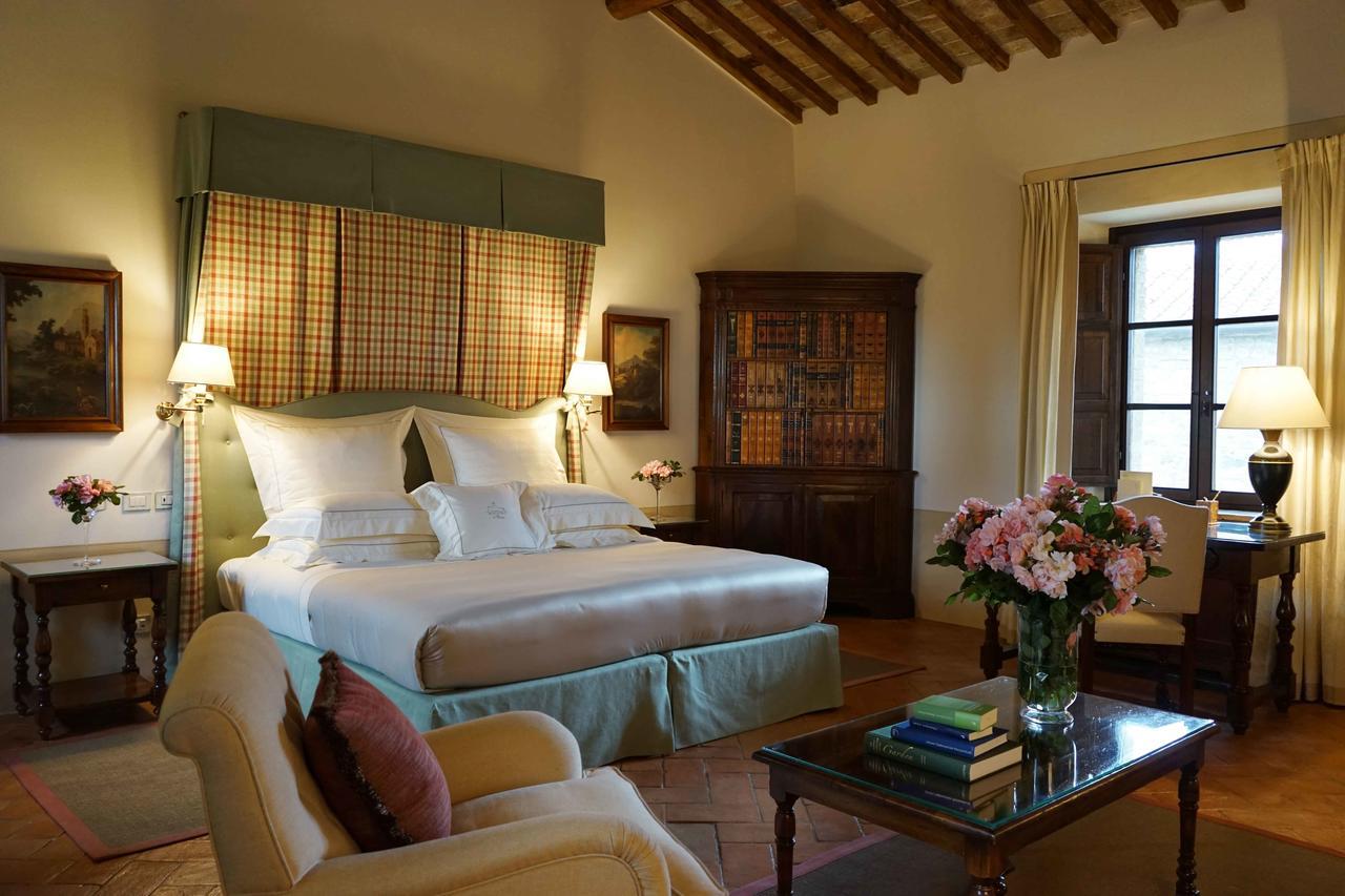 Castello Banfi - Il Borgo - Relais Et Chateaux Poggio alle Mura Ngoại thất bức ảnh