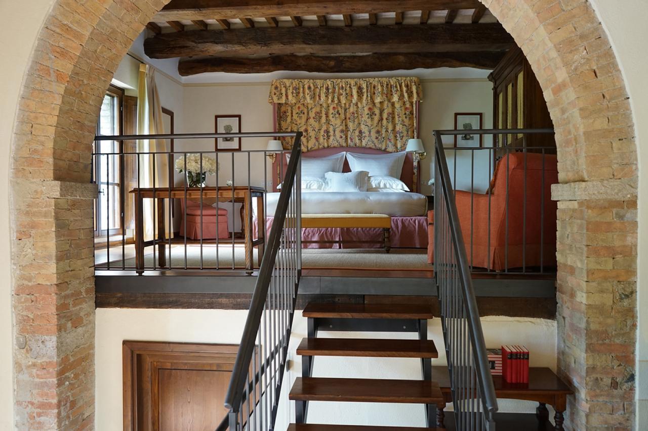 Castello Banfi - Il Borgo - Relais Et Chateaux Poggio alle Mura Ngoại thất bức ảnh