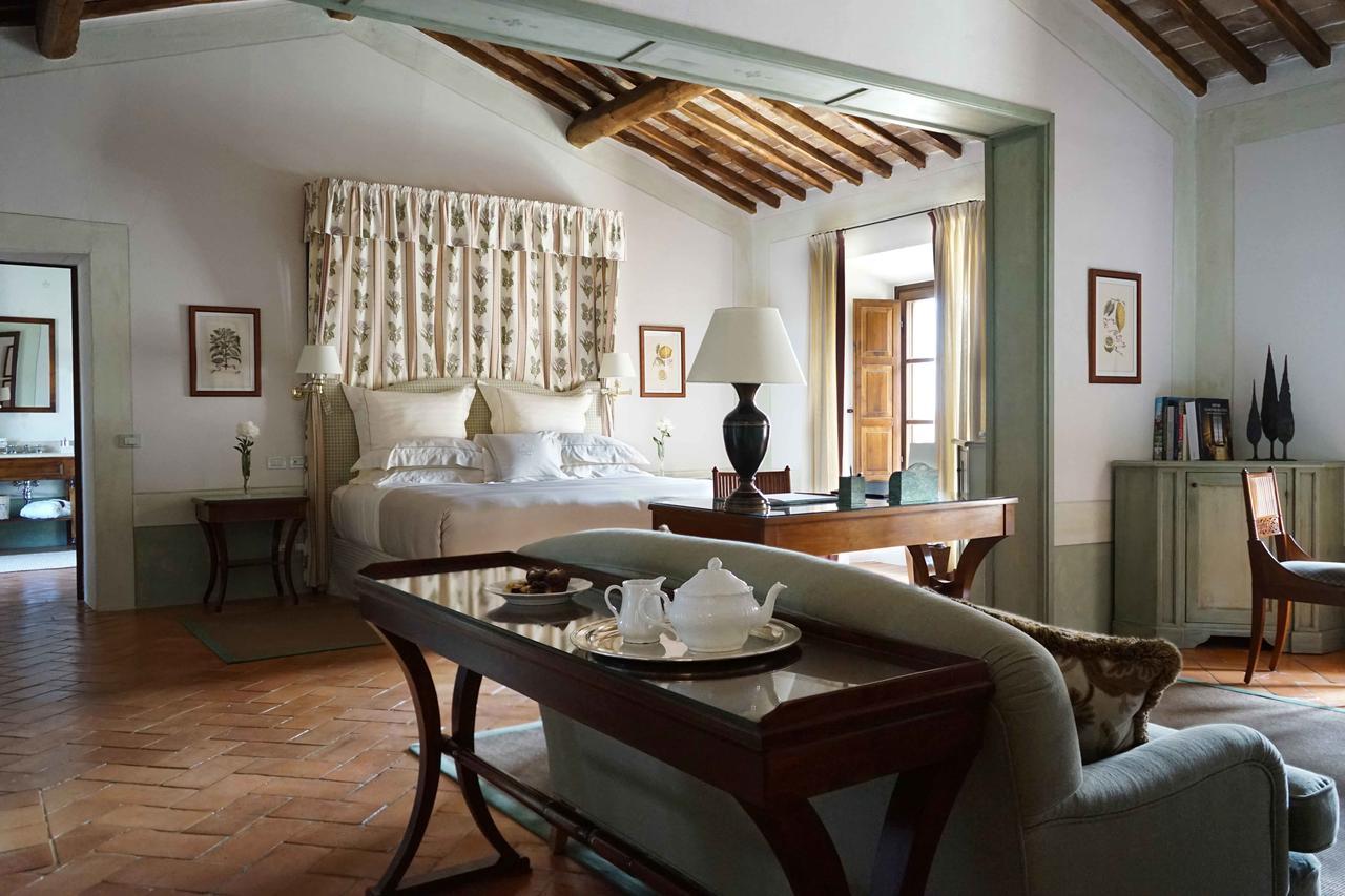 Castello Banfi - Il Borgo - Relais Et Chateaux Poggio alle Mura Ngoại thất bức ảnh
